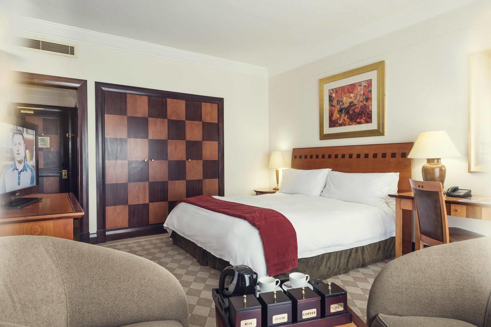 Carnival Club Hotel Johannesburg Esterno foto